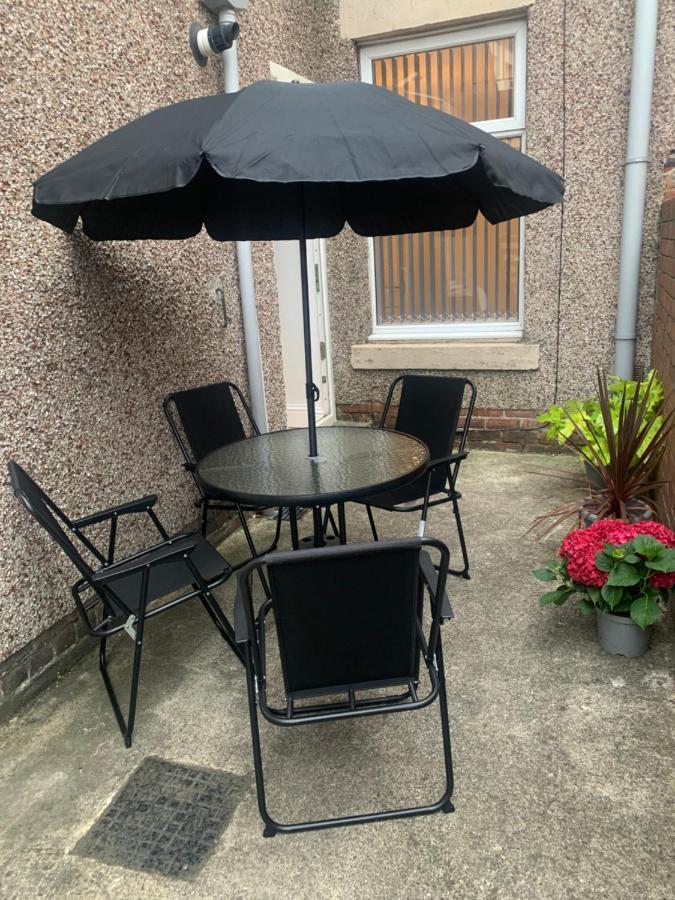 Gateshead Serviced Apartment Ideal For Contractors And Vacationing Exterior photo